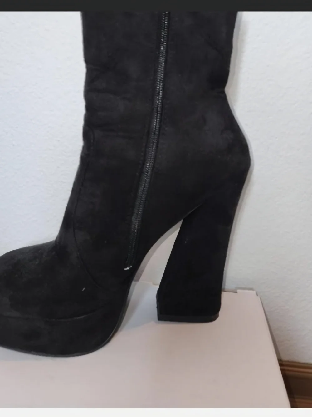 Dolls Kill Lemon Drop Size 6.5 Black suede 5.5 inch platform boots with chunky h